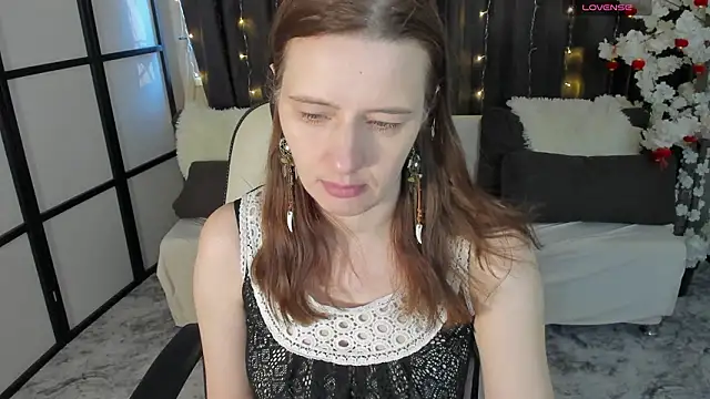 Snapshot of Kathrine_Meyer chatting on 02/26/26, 02:21 Kathrine Meyer online show from 02/26/26, 02:21