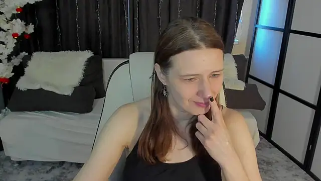 Kathrine Meyer online show from 04/07/26, 02:12