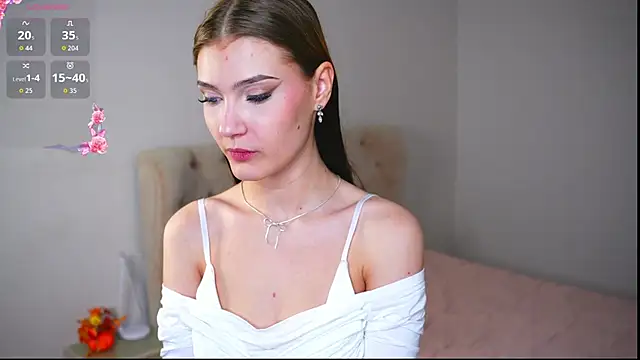 Snapshot of Emily_Cesoni chatting on 02/19/26, 05:09 Emily Cesoni online show from 02/19/26, 05:09