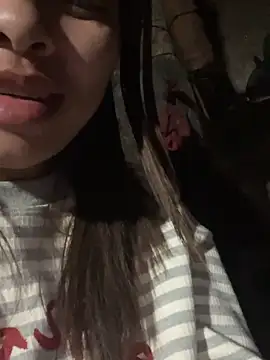 Snapshot of Violin_xue chatting on 02/13/26, 09:49 Violin xue online show from 02/13/26, 09:49