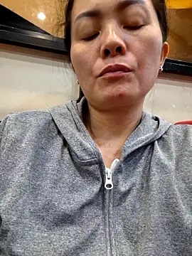 Baby-loveass69 online show from 05/17/26, 11:39