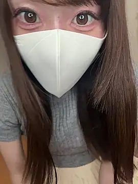 momo mm online show from 06/04/26, 05:02