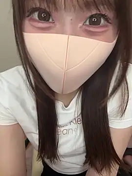Snapshot of momo_mm chatting on 07/04/26, 02:07 momo mm online show from 07/04/26, 02:07