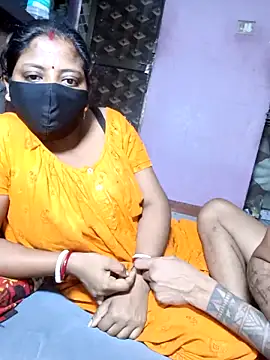 Snapshot of Fetish-Couple2 chatting on 02/13/26, 10:55 Fetish-Couple2 online show from 02/13/26, 10:55