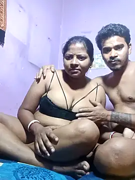 Snapshot of Fetish-Couple2 chatting on 02/25/26, 02:16 Fetish-Couple2 online show from 02/25/26, 02:16