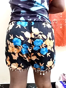 Snapshot of ShatraKaleesi chatting on 02/03/26, 06:40 ShatraKaleesi online show from 02/03/26, 06:40