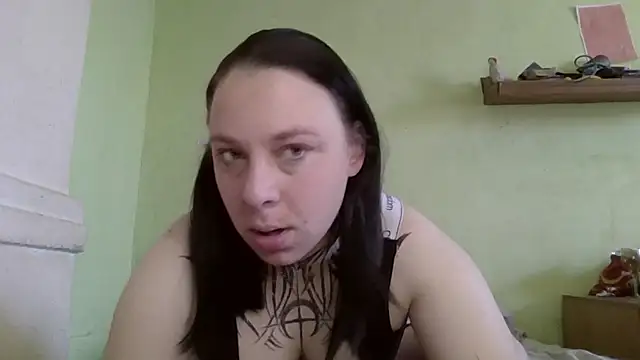 MillaSourety online show from 04/05/26, 08:22