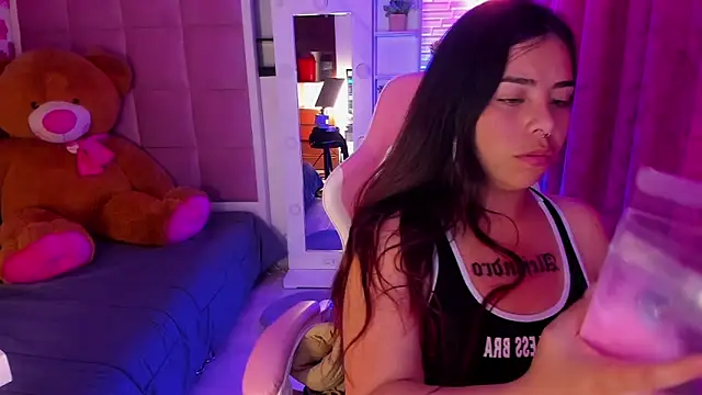 liany taylor online show from 03/07/26, 03:14