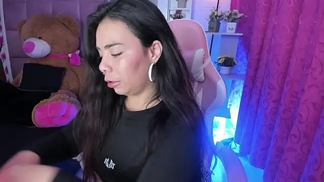 liany taylor online show from 04/16/26, 02:56