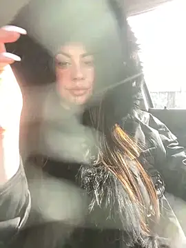 Snapshot of goldengenesdoll chatting on 02/25/26, 11:31 goldengenesdoll online show from 02/25/26, 11:31