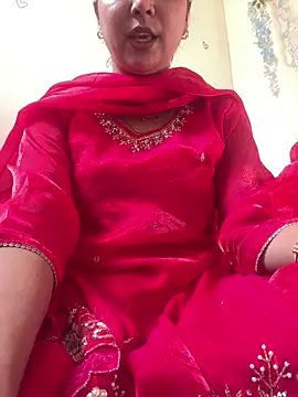 Snapshot of kavyababy00 chatting on 02/20/26, 04:20 kavyababy00 online show from 02/20/26, 04:20