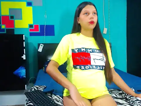 analyn-2027 online show from 02/22/26, 07:56