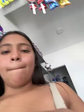 Snapshot of Baby_morena12 chatting on 02/12/26, 04:02 Baby morena12 online show from 02/12/26, 04:02