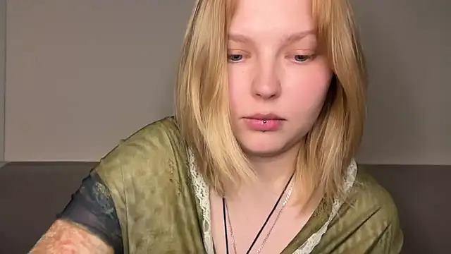 Snapshot of Ophelia_Ritz chatting on 05/29/26, 08:40 Ophelia Ritz online show from 05/29/26, 08:40