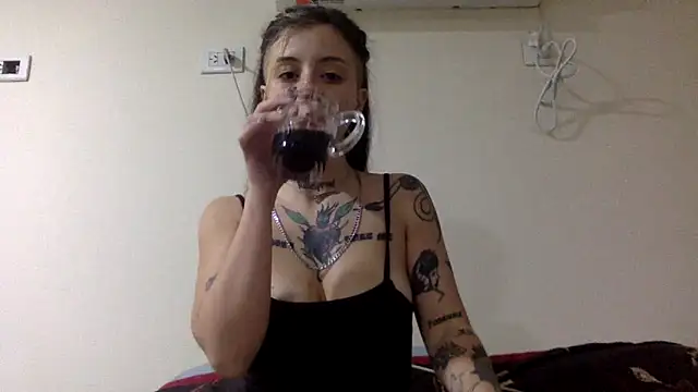 aixablackk online show from 06/07/26, 01:43