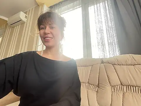 Snapshot of CarolineStar30 chatting on 02/07/26, 10:19 CarolineStar30 online show from 02/07/26, 10:19