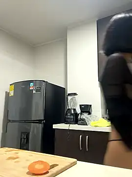 Kitty Wild 19 online show from 04/02/26, 01:47