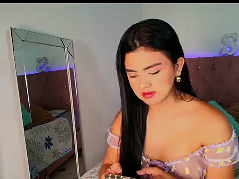 Snapshot of Tiffany_pussyhott chatting on 02/13/26, 10:22 Tiffany pussyhott online show from 02/13/26, 10:22