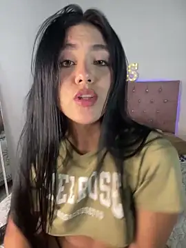 Snapshot of Tiffany_pussyhott chatting on 03/02/26, 07:32 Tiffany pussyhott online show from 03/02/26, 07:32