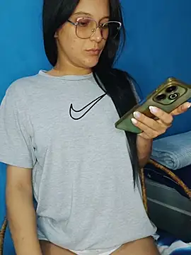 Perla and Maikol online show from 02/15/26, 03:47