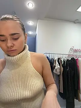 MonicaWestt online show from 04/26/26, 06:33