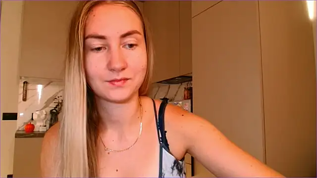 BluueSilk online show from 10/31/25, 06:14