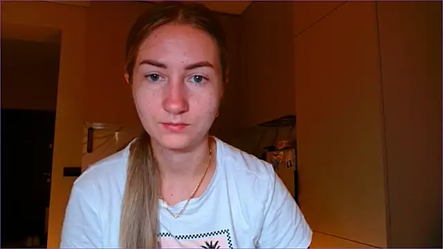 BluueSilk online show from 11/06/25, 05:41