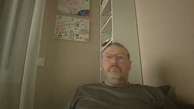 Snapshot of doudou310 chatting on 02/06/26, 05:34 doudou310 online show from 02/06/26, 05:34