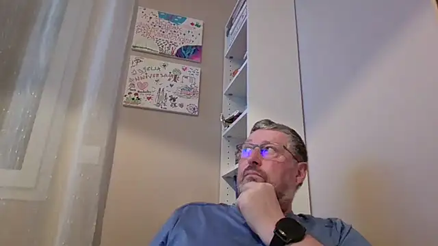 Snapshot of doudou310 chatting on 02/26/26, 04:55 doudou310 online show from 02/26/26, 04:55