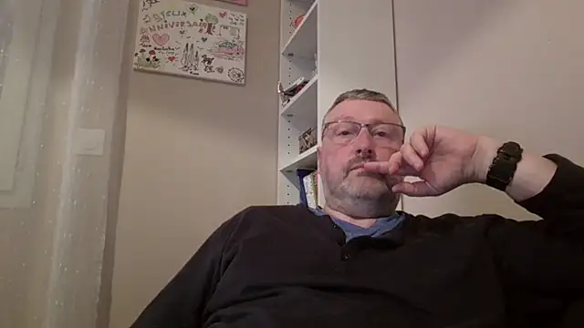 doudou310 online show from 03/10/26, 05:12