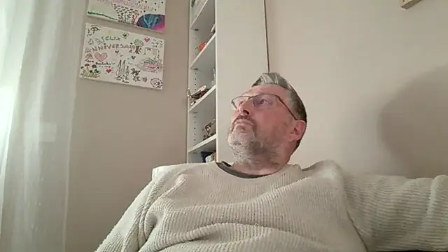 doudou310 online show from 03/28/26, 03:44