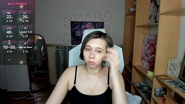 Snapshot of Scarlet_Sirenn chatting on 02/27/26, 10:04 Scarlet Sirenn online show from 02/27/26, 10:04