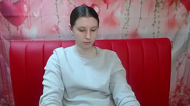 Snapshot of LilianaShine chatting on 05/05/26, 05:04 LilianaShine online show from 05/05/26, 05:04
