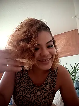 QuartoFechado online show from 02/07/26, 01:48