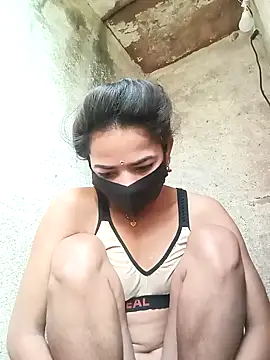 Sunali Bendre online show from 02/27/26, 02:44