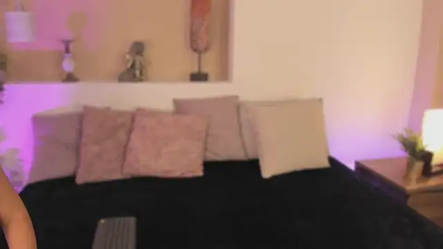 xiomara cortes online show from 02/22/26, 12:36