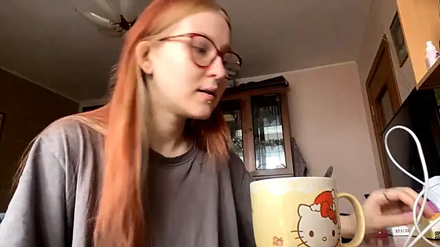 Snapshot of LaureenVielma chatting on 02/10/26, 07:12 LaureenVielma online show from 02/10/26, 07:12