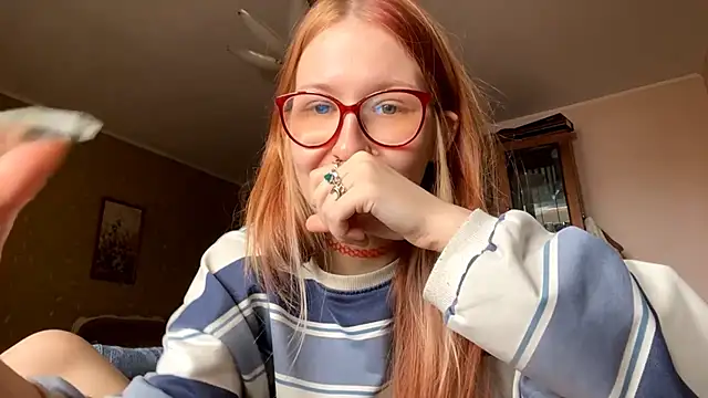 Snapshot of LaureenVielma chatting on 02/15/26, 07:16 LaureenVielma online show from 02/15/26, 07:16