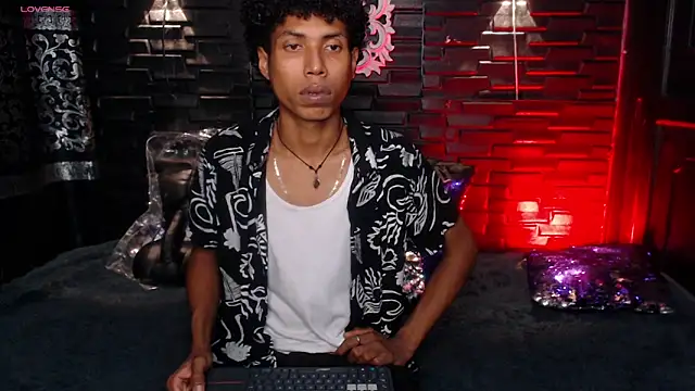 Snapshot of Walkers05 chatting on 02/23/26, 12:19 Walkers05 online show from 02/23/26, 12:19