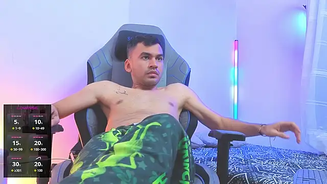 HAMILTONG12 online show from 06/09/26, 05:24