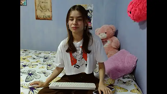 Arlet Blouse online show from 04/08/26, 04:34