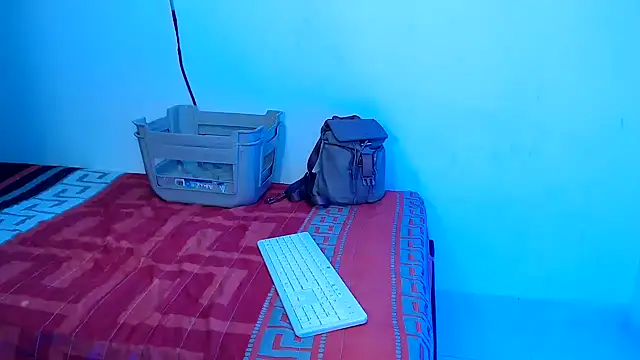 Snapshot of the_skinny_one chatting on 02/13/26, 12:56 the skinny one online show from 02/13/26, 12:56