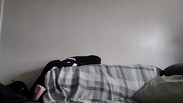 verscub6969 online show from 04/15/26, 10:33