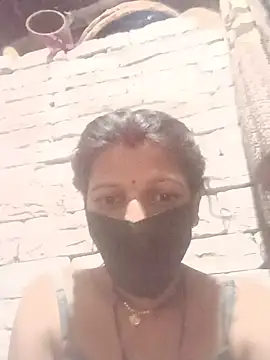 Divya-11431 online show from 05/26/26, 06:37