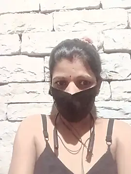 Snapshot of Divya-11431 chatting on 07/13/26, 06:55 Divya-11431 online show from 07/13/26, 06:55