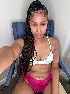 Snapshot of Jamalyce chatting on 02/24/26, 07:34 Jamalyce online show from 02/24/26, 07:34