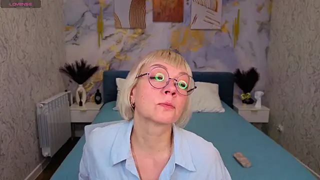 Ann Annise online show from 03/19/26, 09:02