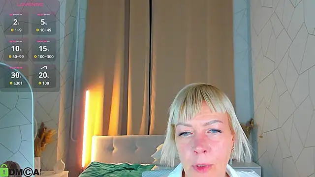 Snapshot of Ann_Annise chatting on 06/22/26, 04:59 Ann Annise online show from 06/22/26, 04:59