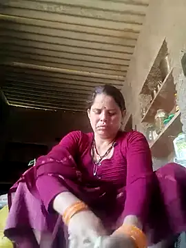 Snapshot of Lucky_couple-1 chatting on 04/16/26, 03:51 Lucky couple-1 online show from 04/16/26, 03:51