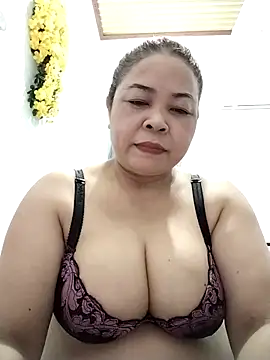 Baby-bigtits2026 online show from 05/05/26, 10:12